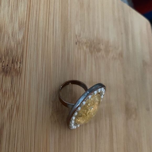 Ring - Picture 3 of 3